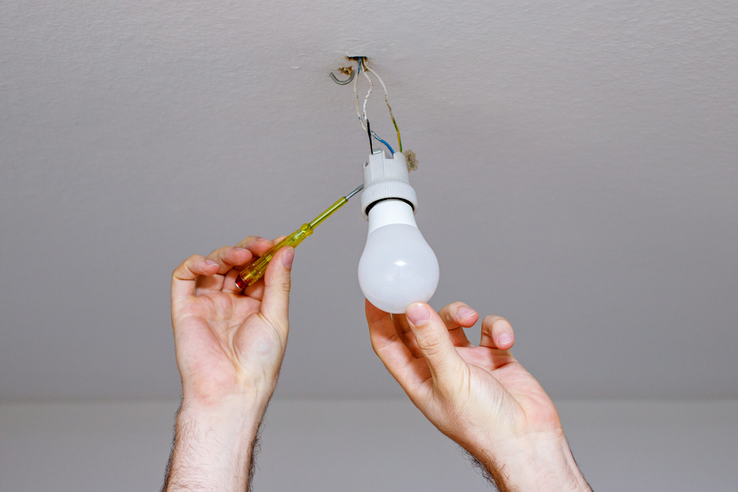 Verlichting aansluiten